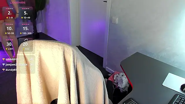 Lori_Bllossom লাইভ XXX চ্যাট