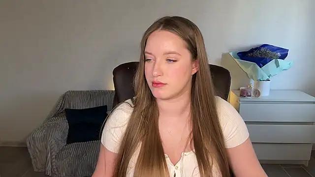 Chat +18 de EvaMaddison ao vivo