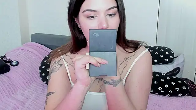 Dark_Moni élő XXX-chatje