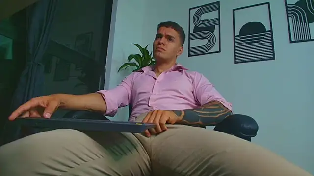 ALPHA_DOMINUS_ 웹캠 쇼