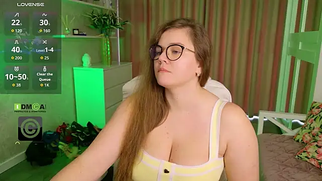 KellyKleine – Naživo XXX chat