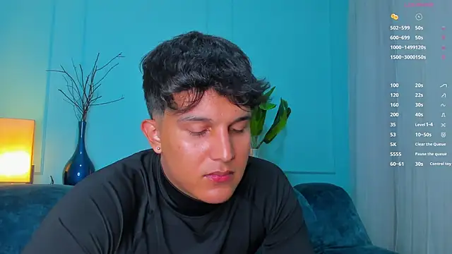 Czat XXX na żywo – Leo_Savage_