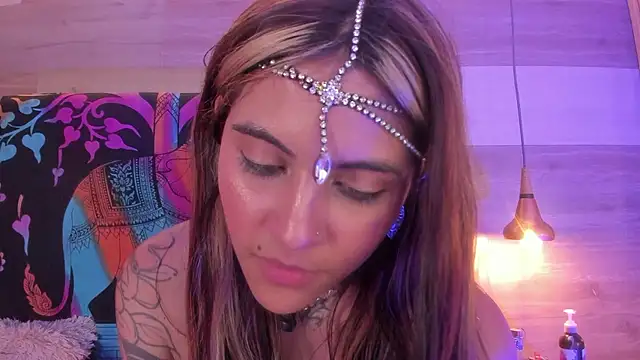 Cori_Paige 라이브 XXX 채팅