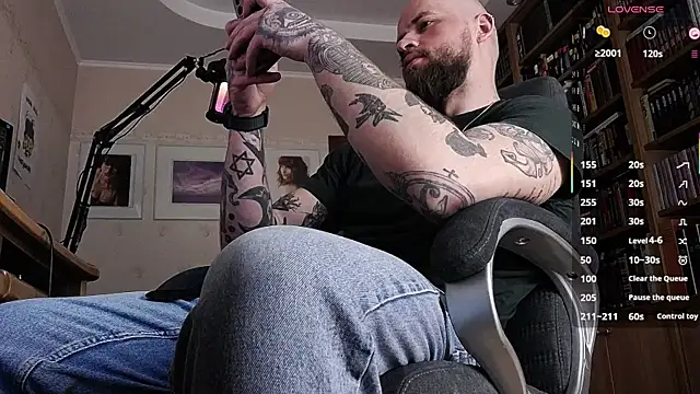 Онлайн чат XXX FindomJason