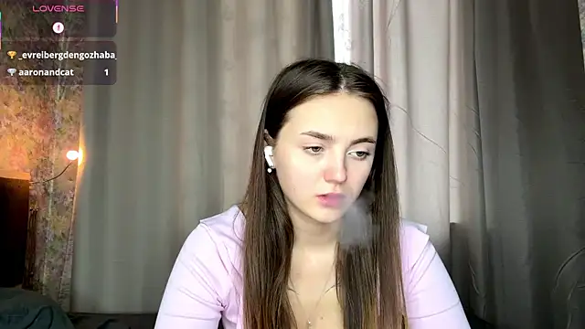 LoraDavi's Live XXX Chat