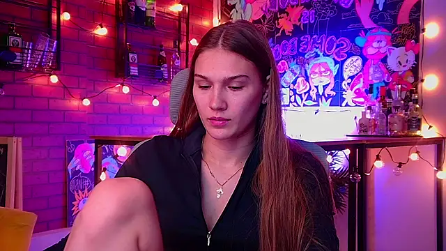 Chat +18 de Sweet_Emilya ao vivo