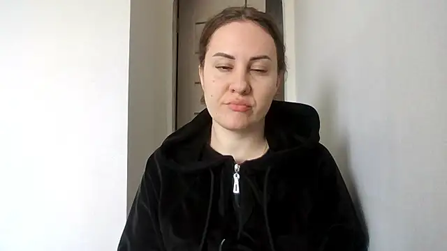 MeadowEyes' Live XXX Chat