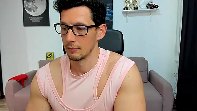 BrutusK08 网络视讯表演