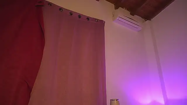 noah_0814 Pertunjukan Webcam