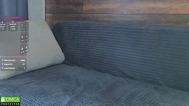 EmilieLong Live XXX Chat