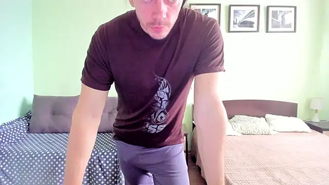 AlansonofDaddy: διαδικτυακό σόου στην κάμερα