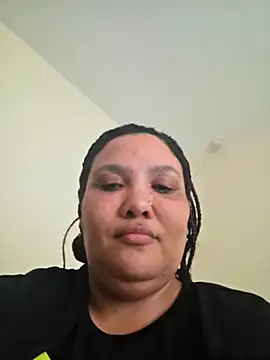 Curvy-Nthabi_X – webcam-show