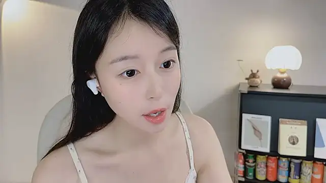 Onechestnut 现场XXX聊天