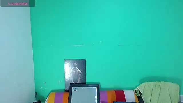 avaleri_cherryn Live XXX chat