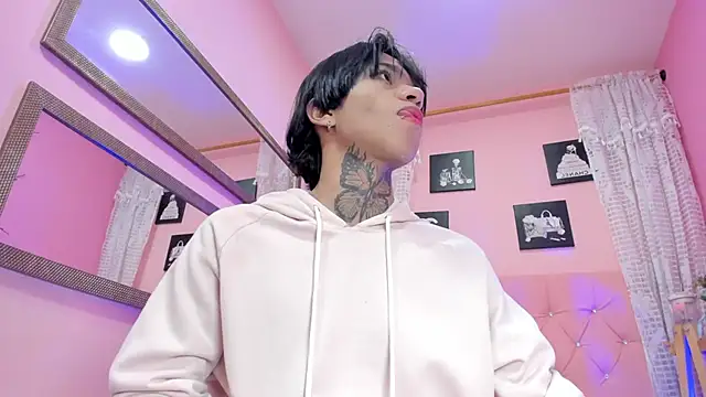 Pokazy przed kamerką – Liam_evvan