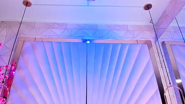 VesperVelvet élő XXX-chatje