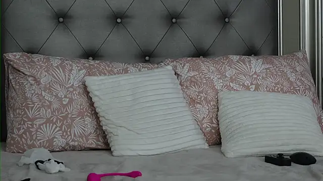 Chat +18 de Zoey_CarterX ao vivo