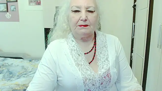 GrannyAlisa Obrolan Langsung XXX