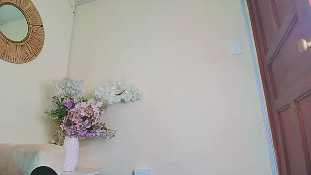 Ariadnaaa_ – Naživo XXX chat