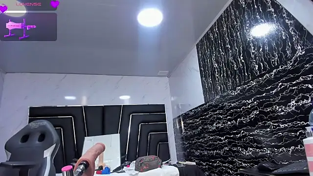 Ladyy_Scarlett's Live XXX Chat