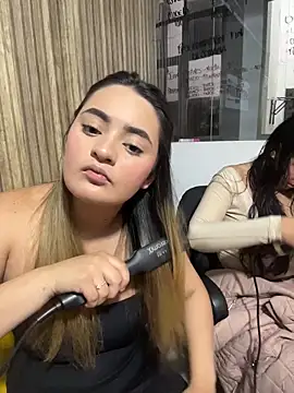 Antonella_Julieta Chat XXX in diretta