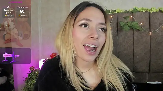 LanaMills_ Obrolan Langsung XXX