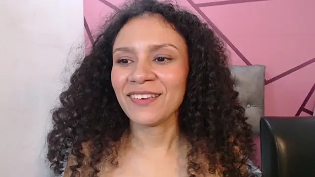 Sembang XXX Secara Langsung Little18Doll