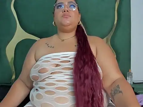 Chat XXX ao vivo de Violetcurvyasm