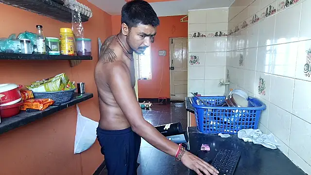 Gre3k_god's Webcam Show