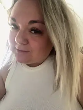 Chat XXX en directo de MikyVesela