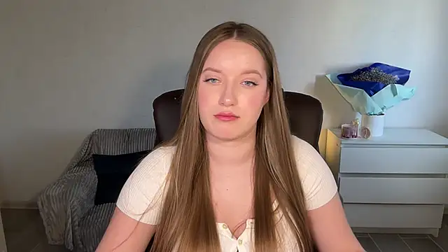 XXX chat uživo modela EvaMaddison