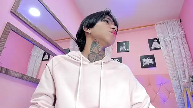 Liam_evvan's Live Chat Room