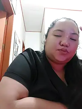 LianaCruzado Pertunjukan Webcam