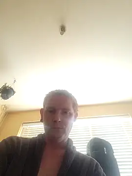 Chat XXX Live piercingpik