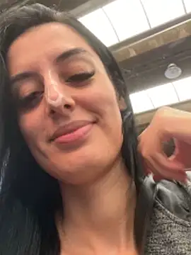 Catmila94: απευθείας συνομιλία ΧΧΧ