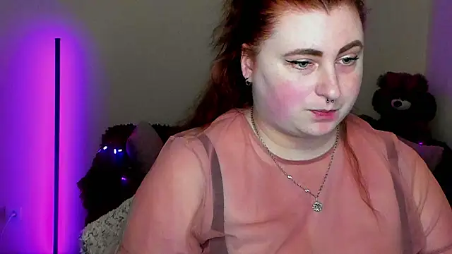 Alicia_love00 Adlı Modelin Canlı XXX Sohbeti