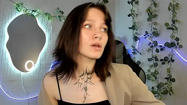 Elastikisss: онлайн-секс-чат