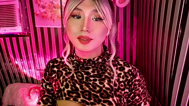 Show modela HoresCOCKLUCY na web-kameri