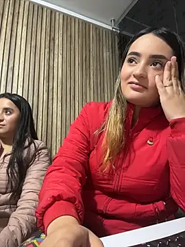 XXX chat uživo modela Antonella_Julieta