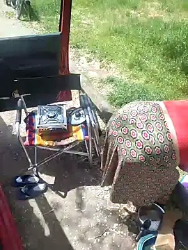 Hot-Muci's Live Chat Room