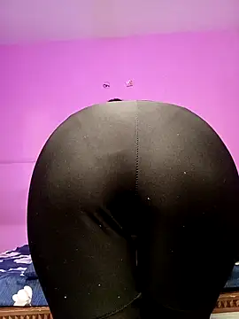 Yours_dannyy 现场性爱视讯表演