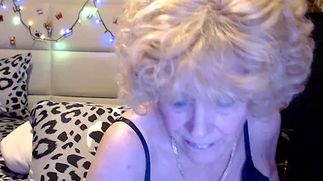 HappyWomanOn Obrolan Langsung XXX