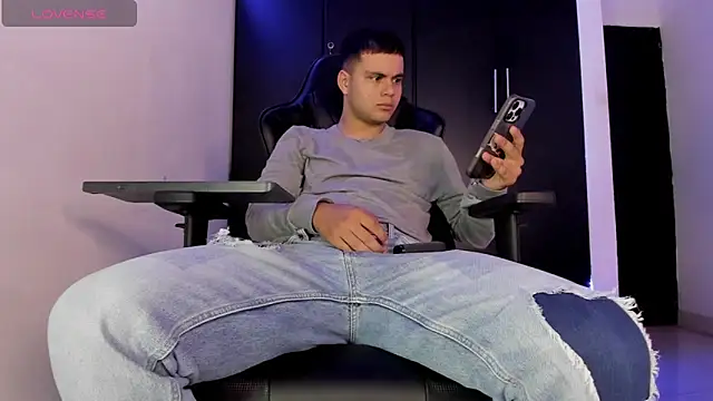 Liam_Mateo Pertunjukan Webcam