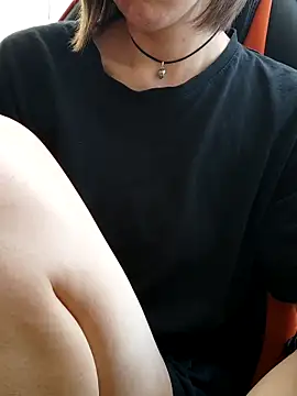 Aashikalaa – Naživo XXX chat