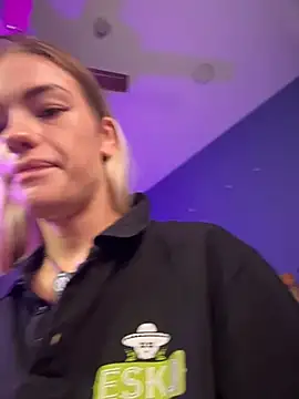 -Sexy_Barbie- Live XXX-Chat