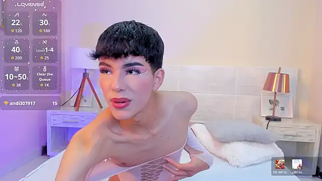 Show modela CAROLYNFOSTER na web-kameri