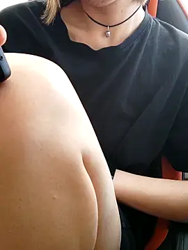 Chat +18 de Aashikalaa ao vivo