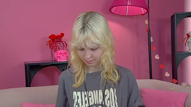 Živý XXX chat HannahHollis