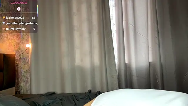 دردشة LoraDavi الجنسية المباشرة