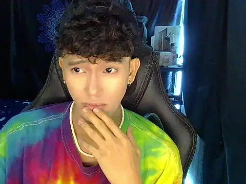 hugekenbigcock webcam show